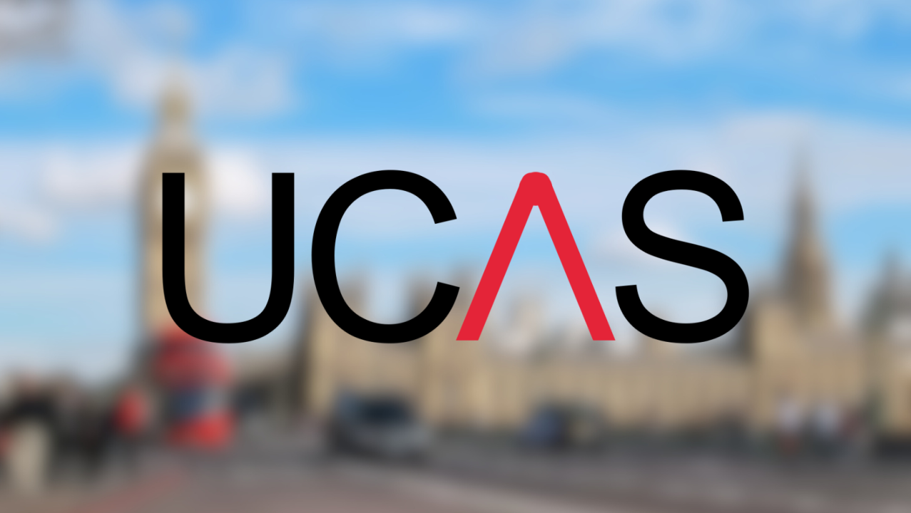 Elizabeth's Essential Guide to UCAS